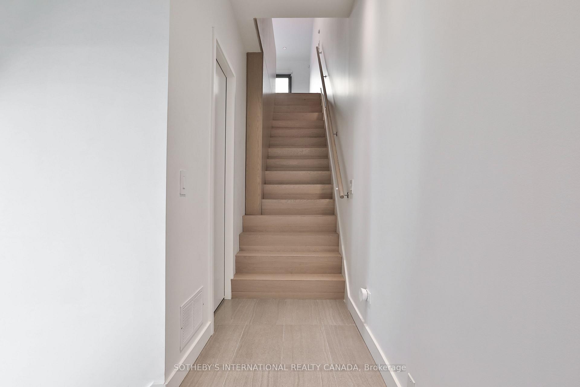 Photo 2 of 352B Harbord Street, Toronto, Palmerston-Little Italy — HOMEH