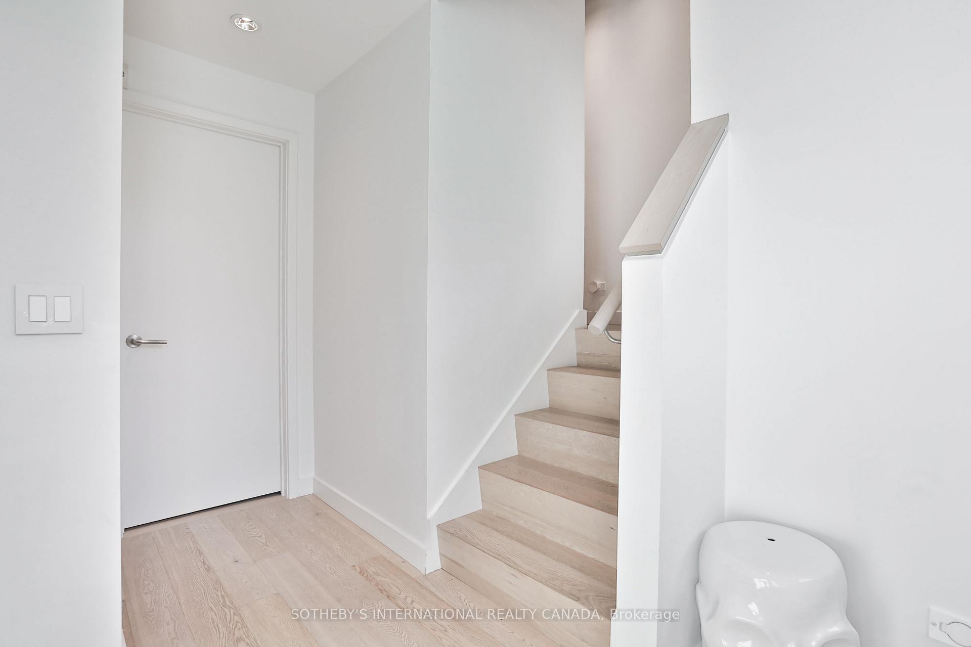 Photo 4 of 352B Harbord Street, Toronto, Palmerston-Little Italy — HOMEH