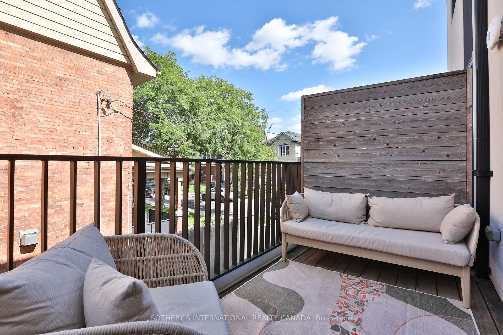Photo 11 of 352B Harbord Street, Toronto, Palmerston-Little Italy — HOMEH