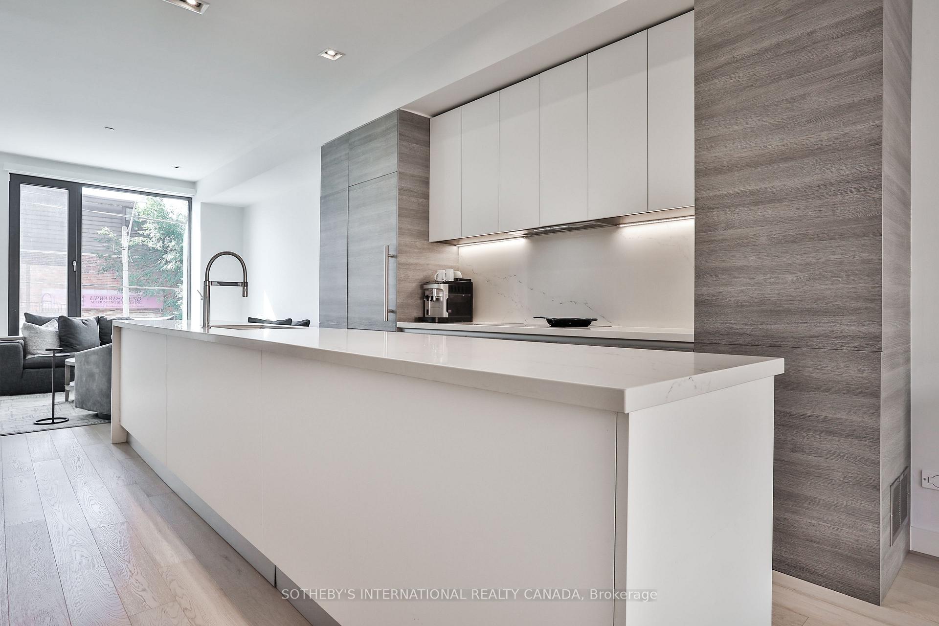 Photo 13 of 352B Harbord Street, Toronto, Palmerston-Little Italy — HOMEH