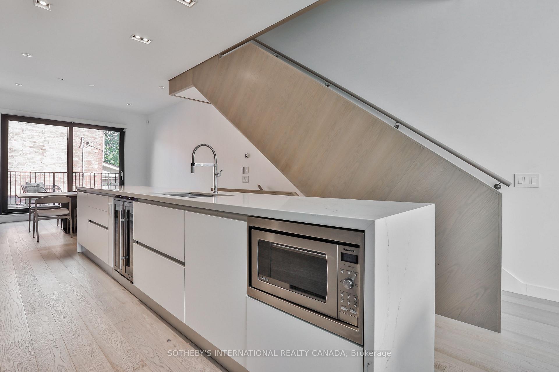 Photo 18 of 352B Harbord Street, Toronto, Palmerston-Little Italy — HOMEH