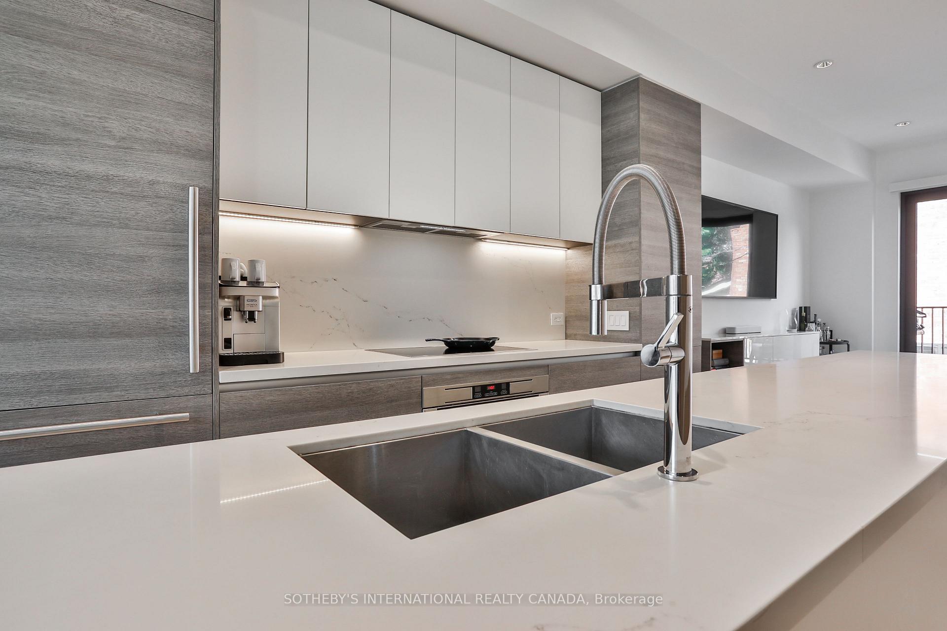 Photo 19 of 352B Harbord Street, Toronto, Palmerston-Little Italy — HOMEH