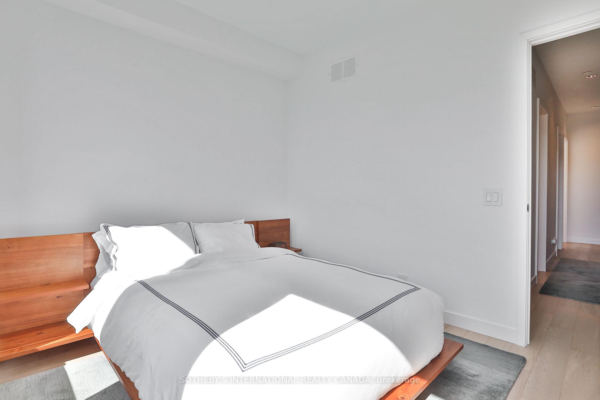 Photo 29 of 352B Harbord Street, Toronto, Palmerston-Little Italy — HOMEH