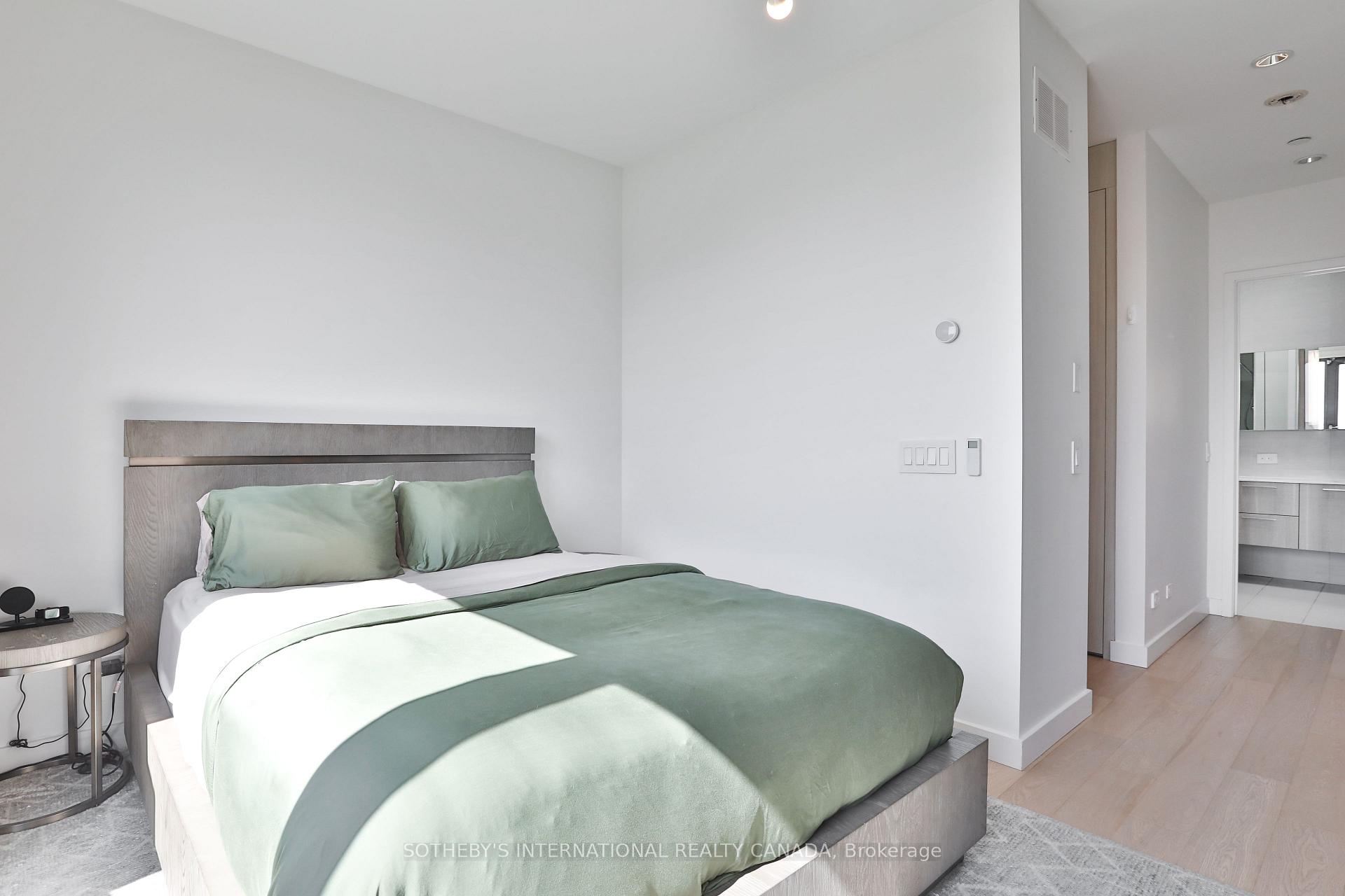 Photo 36 of 352B Harbord Street, Toronto, Palmerston-Little Italy — HOMEH