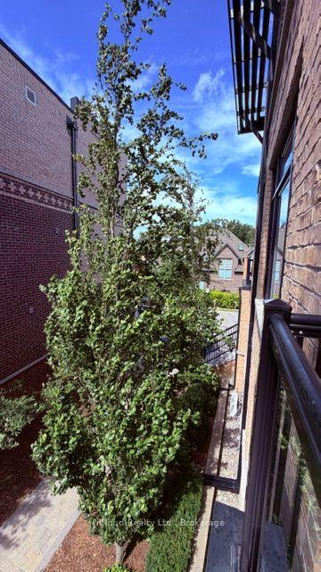 Photo 3 of Unit 23, 8169 Kipling Avenue, Vaughan, West Woodbridge — HOMEH