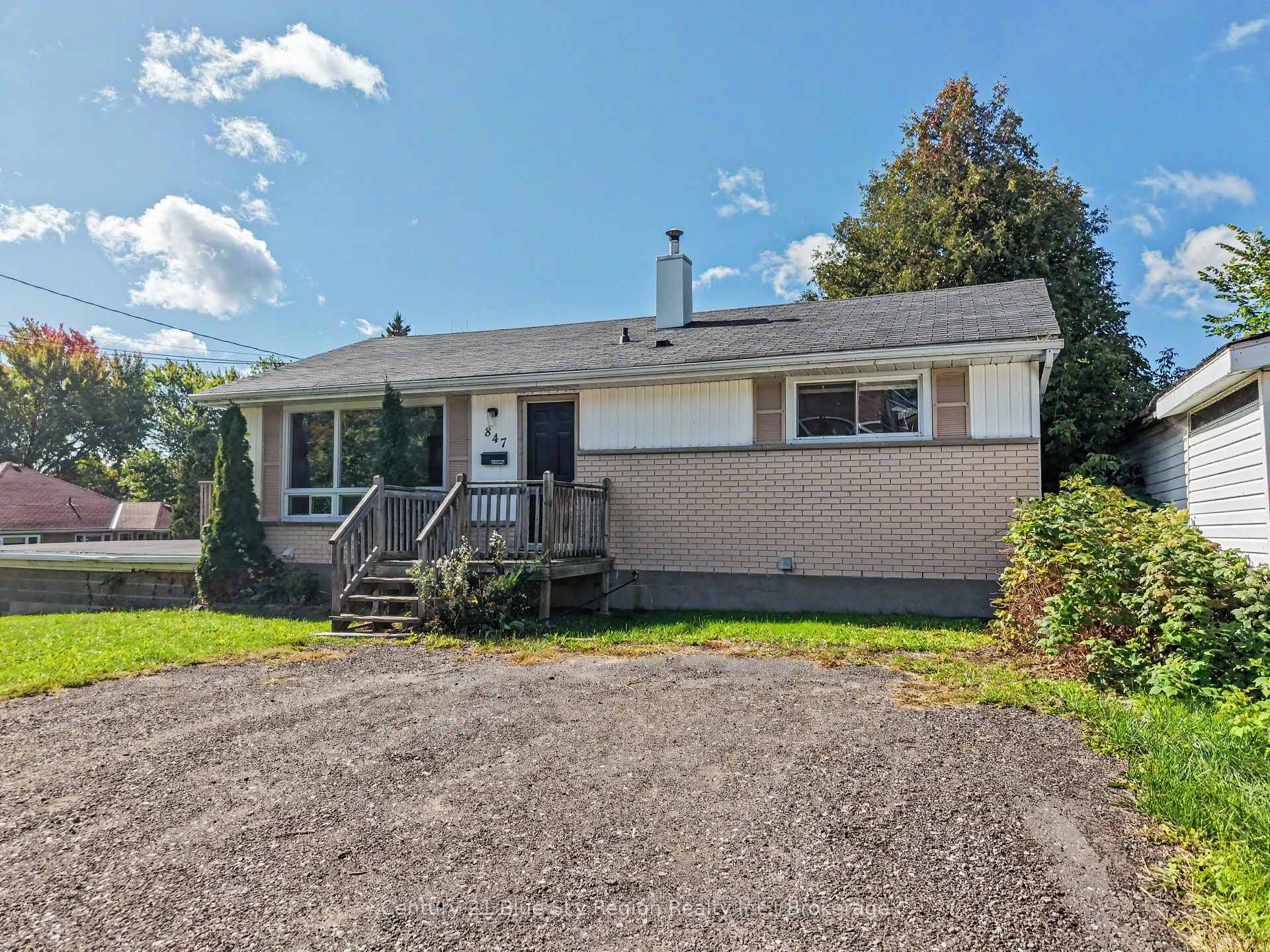 Photo 1 of 847 Jane Street, North Bay, West End — HOMEH