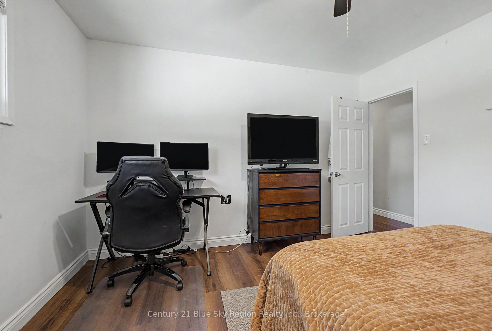 Photo 18 of 847 Jane Street, North Bay, West End — HOMEH