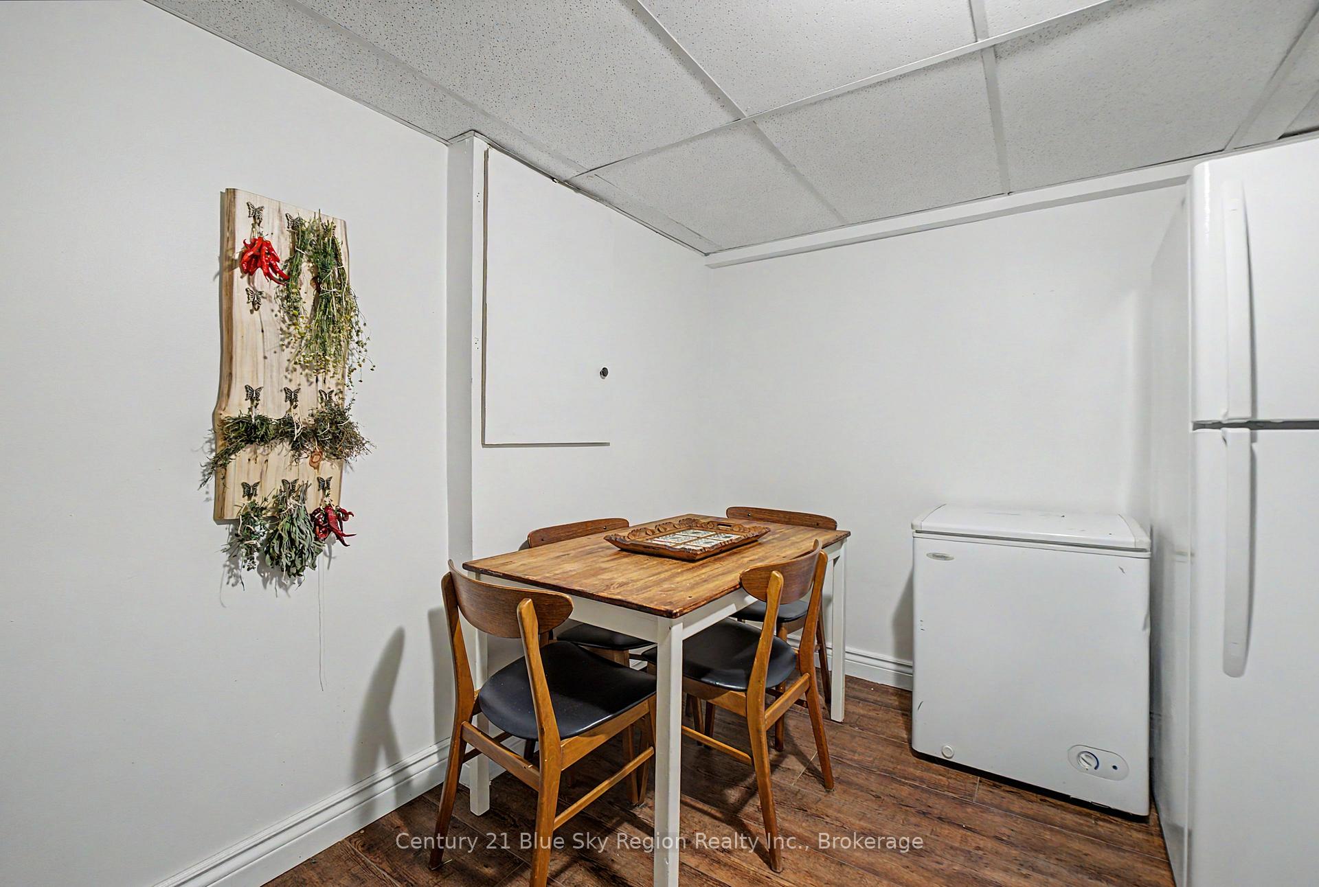 Photo 34 of 847 Jane Street, North Bay, West End — HOMEH