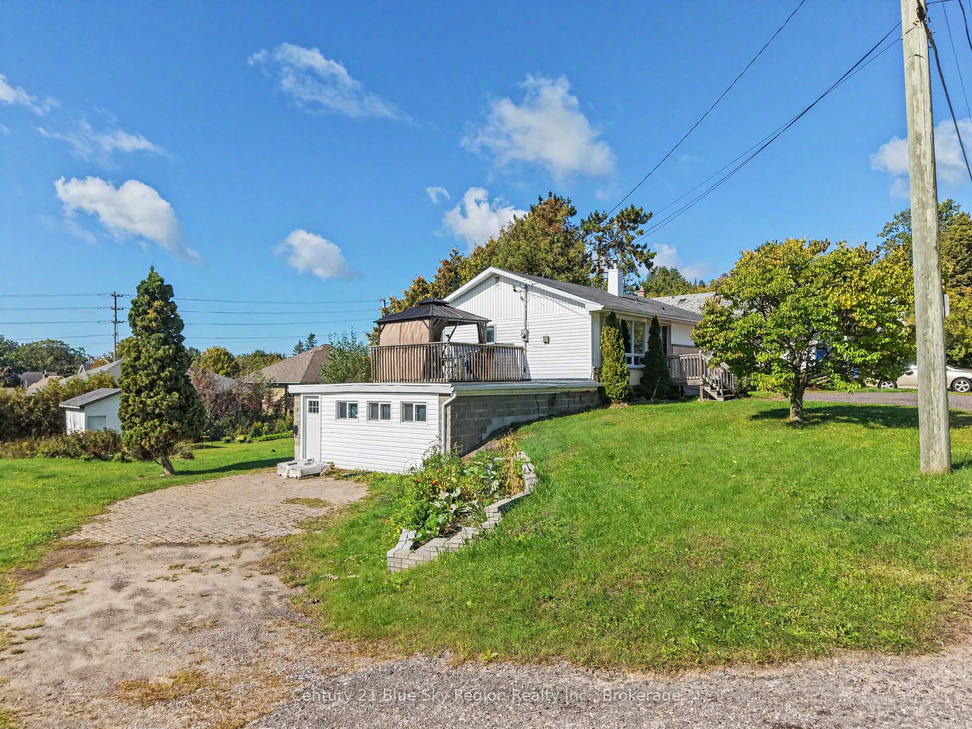 Photo 40 of 847 Jane Street, North Bay, West End — HOMEH