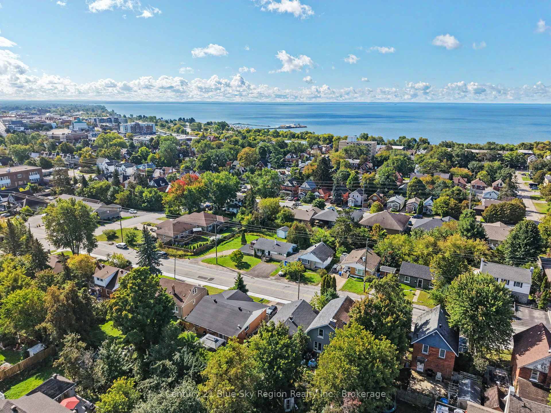 Photo 42 of 847 Jane Street, North Bay, West End — HOMEH