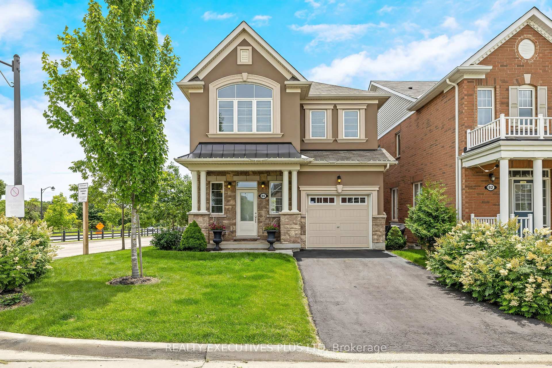 Photo 1 of 86 Stillwater Crescent, Hamilton, Waterdown — HOMEH