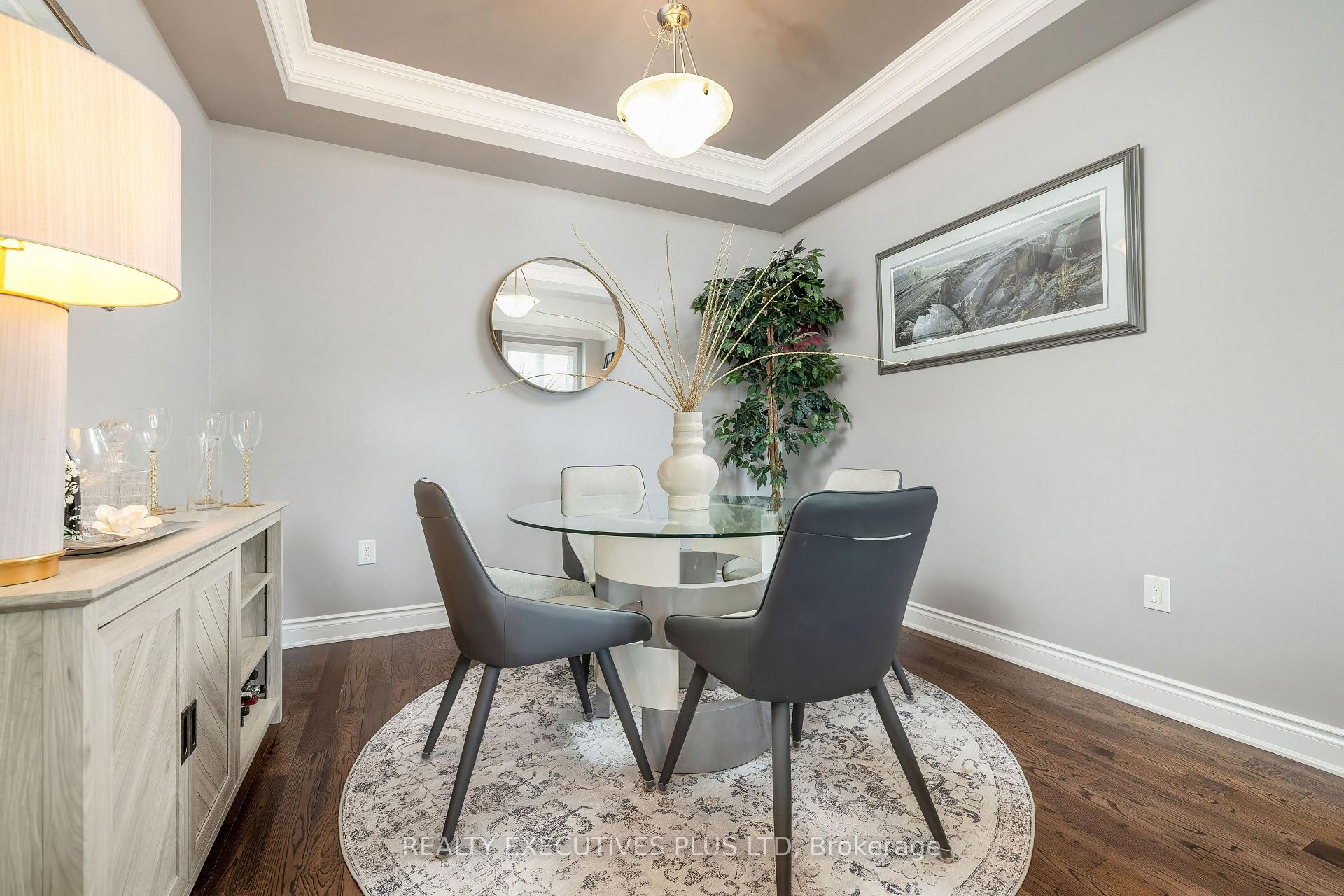 Photo 8 of 86 Stillwater Crescent, Hamilton, Waterdown — HOMEH