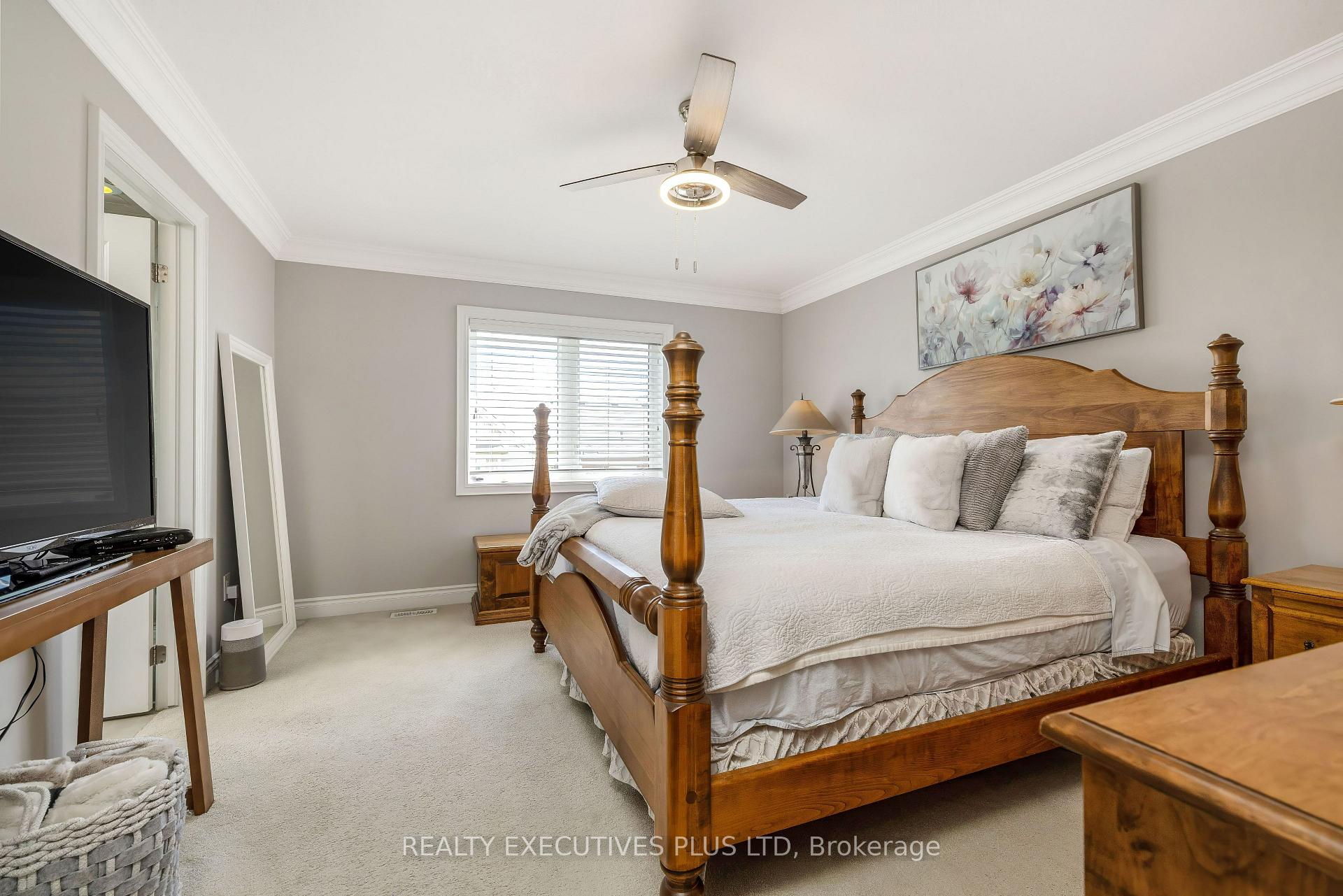 Photo 19 of 86 Stillwater Crescent, Hamilton, Waterdown — HOMEH