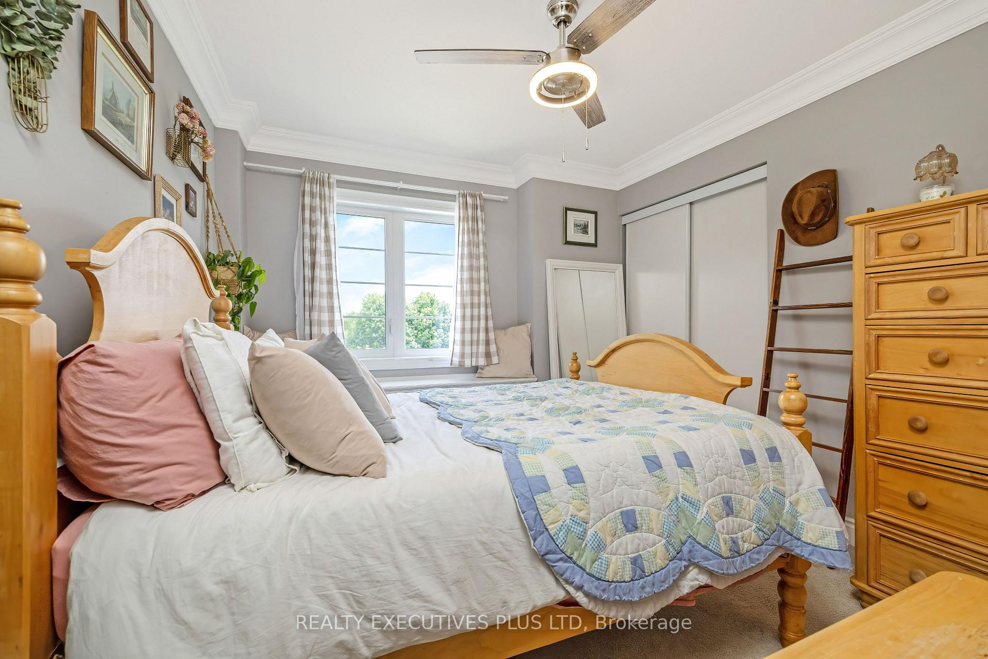 Photo 31 of 86 Stillwater Crescent, Hamilton, Waterdown — HOMEH