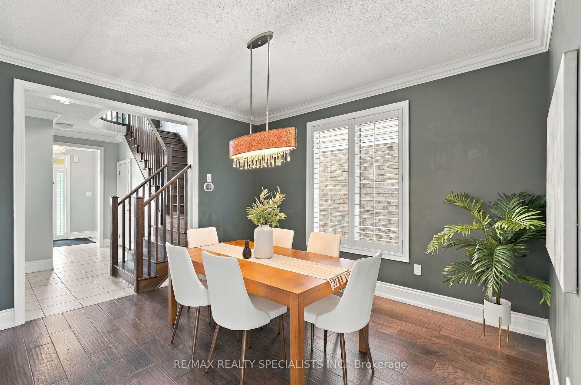 Photo 6 of 212 Leiterman Drive, Milton, Willmott — HOMEH