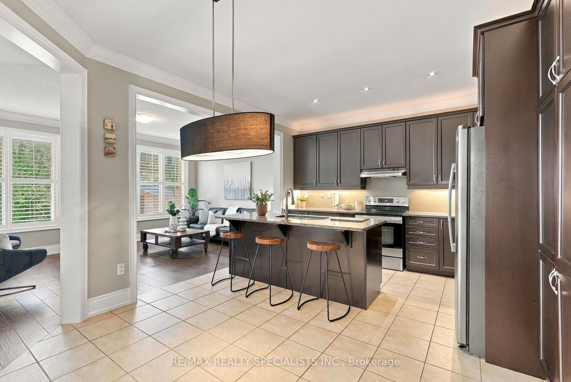 Photo 8 of 212 Leiterman Drive, Milton, Willmott — HOMEH