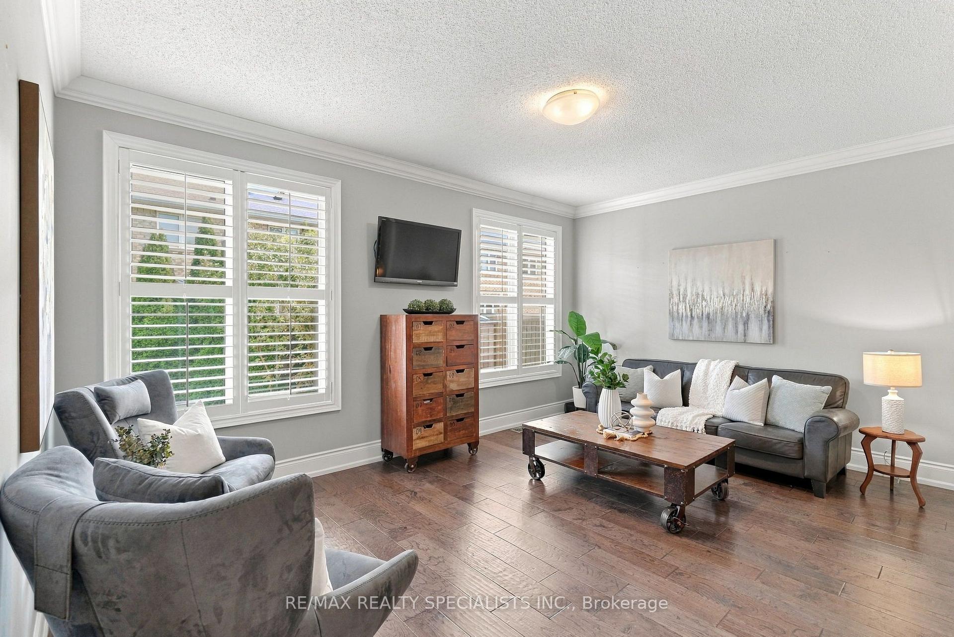 Photo 13 of 212 Leiterman Drive, Milton, Willmott — HOMEH