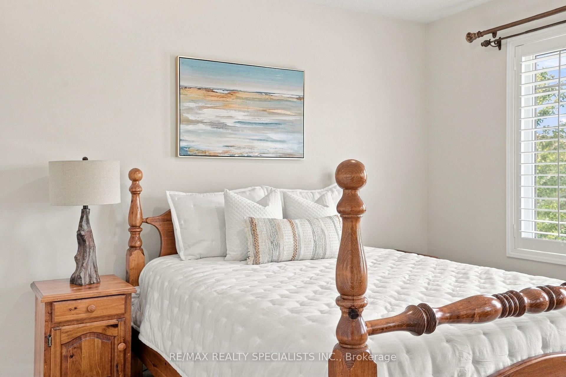 Photo 22 of 212 Leiterman Drive, Milton, Willmott — HOMEH