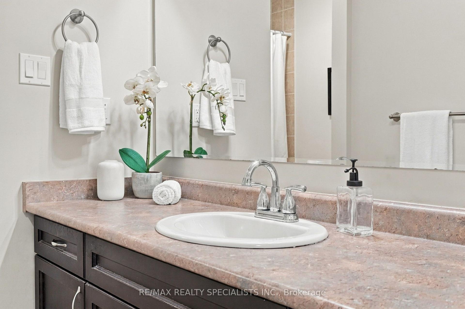 Photo 25 of 212 Leiterman Drive, Milton, Willmott — HOMEH