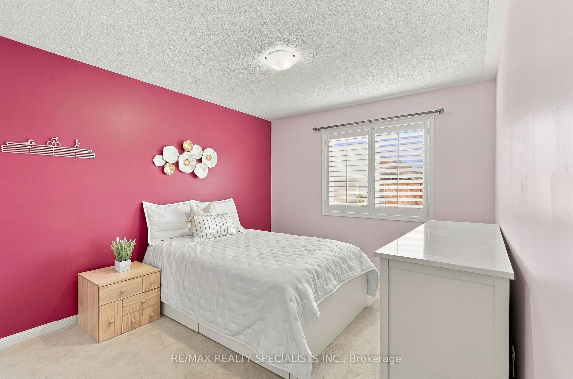 Photo 33 of 212 Leiterman Drive, Milton, Willmott — HOMEH
