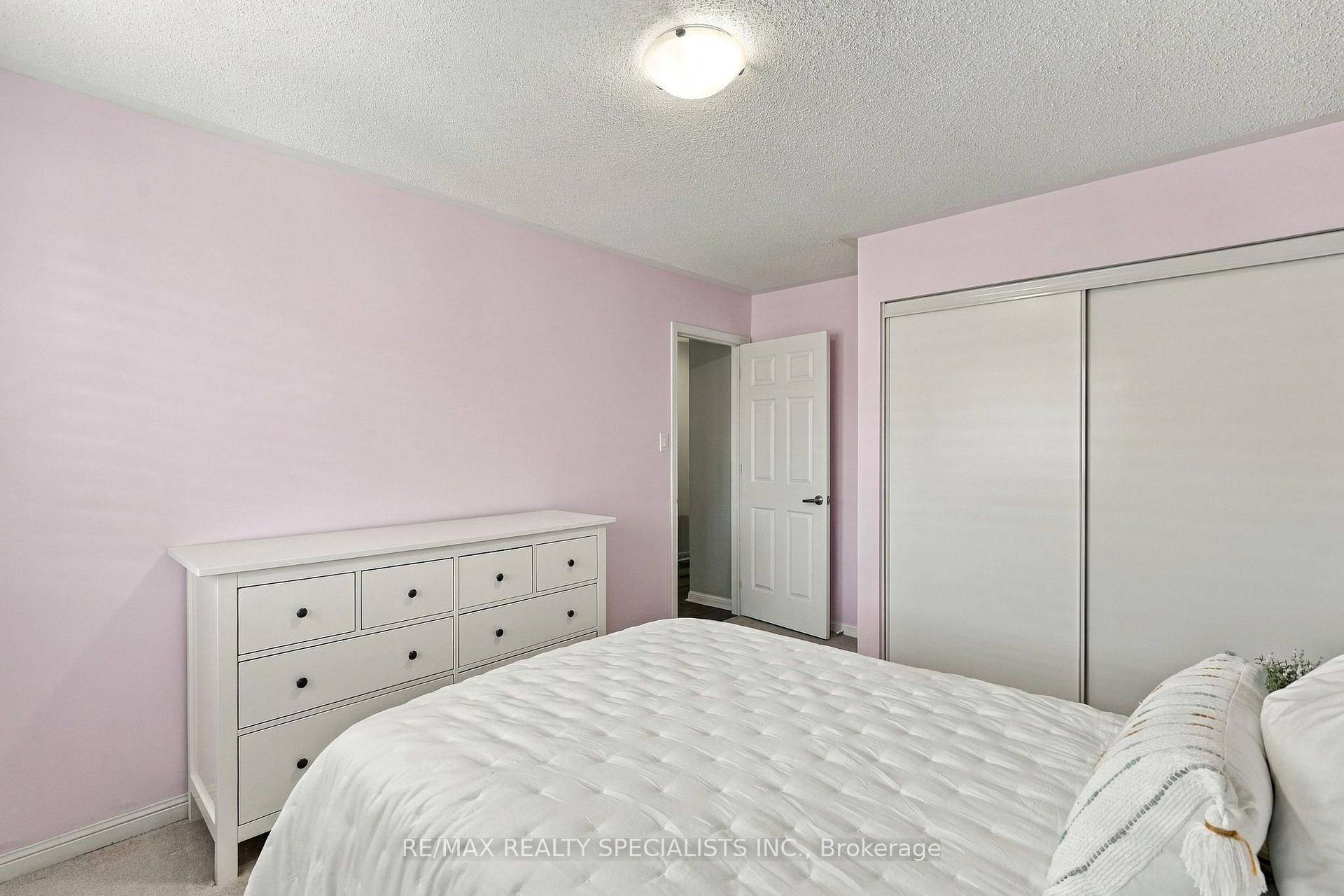 Photo 35 of 212 Leiterman Drive, Milton, Willmott — HOMEH