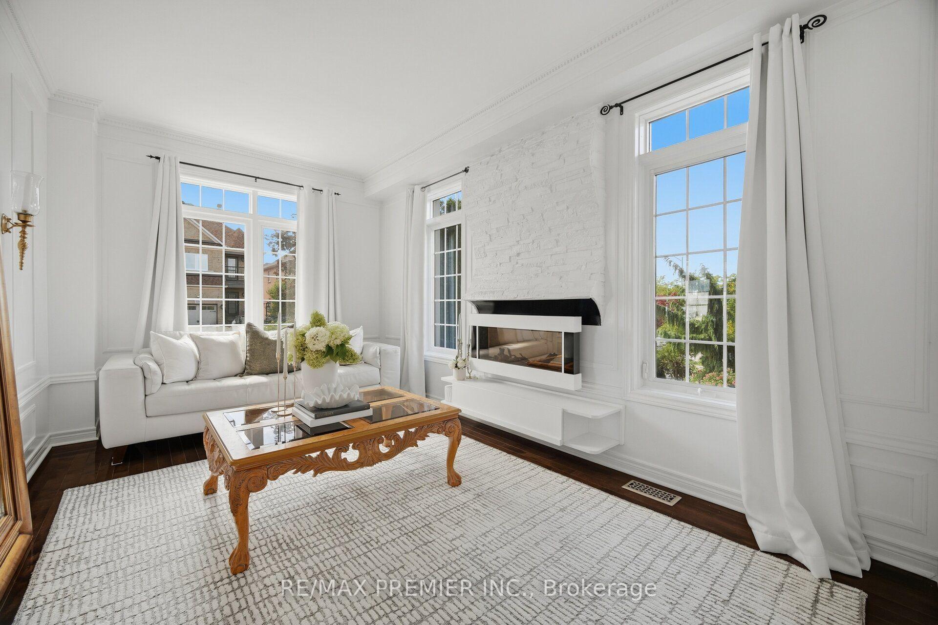 Photo 8 of 127 Ozner Crescent, Vaughan, Vellore Village — HOMEH