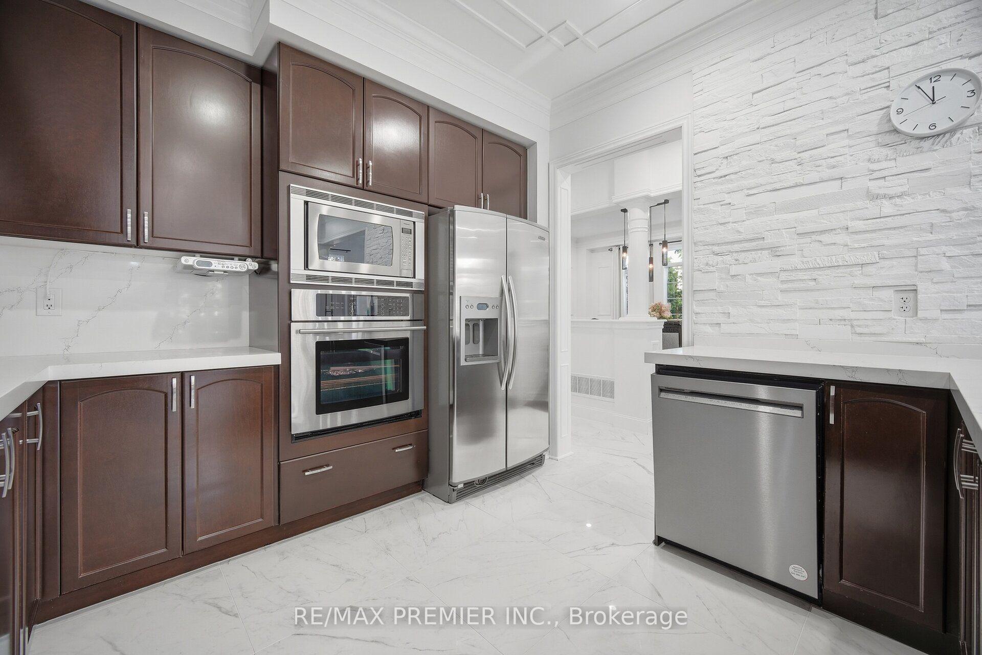 Photo 20 of 127 Ozner Crescent, Vaughan, Vellore Village — HOMEH