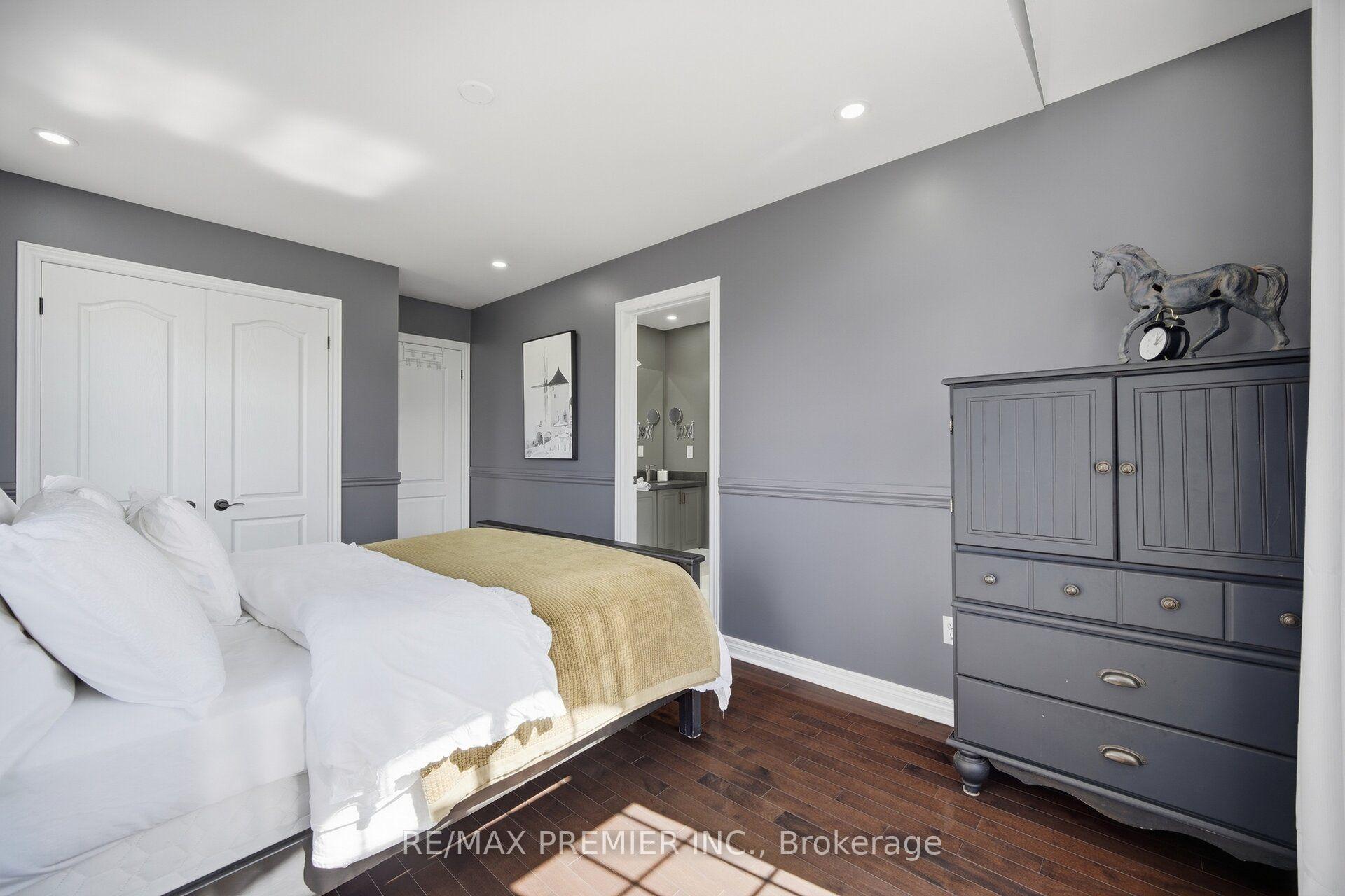 Photo 29 of 127 Ozner Crescent, Vaughan, Vellore Village — HOMEH