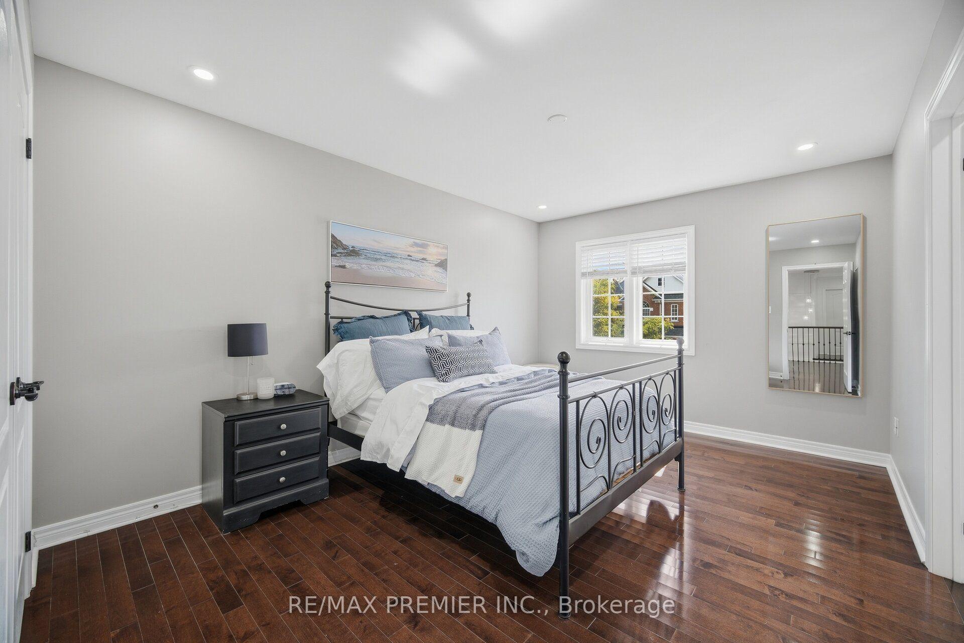 Photo 31 of 127 Ozner Crescent, Vaughan, Vellore Village — HOMEH