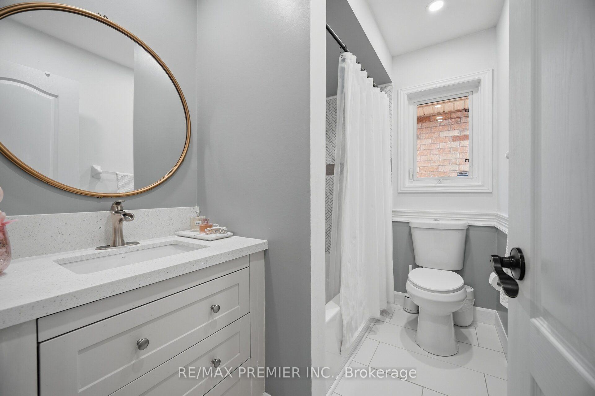 Photo 35 of 127 Ozner Crescent, Vaughan, Vellore Village — HOMEH