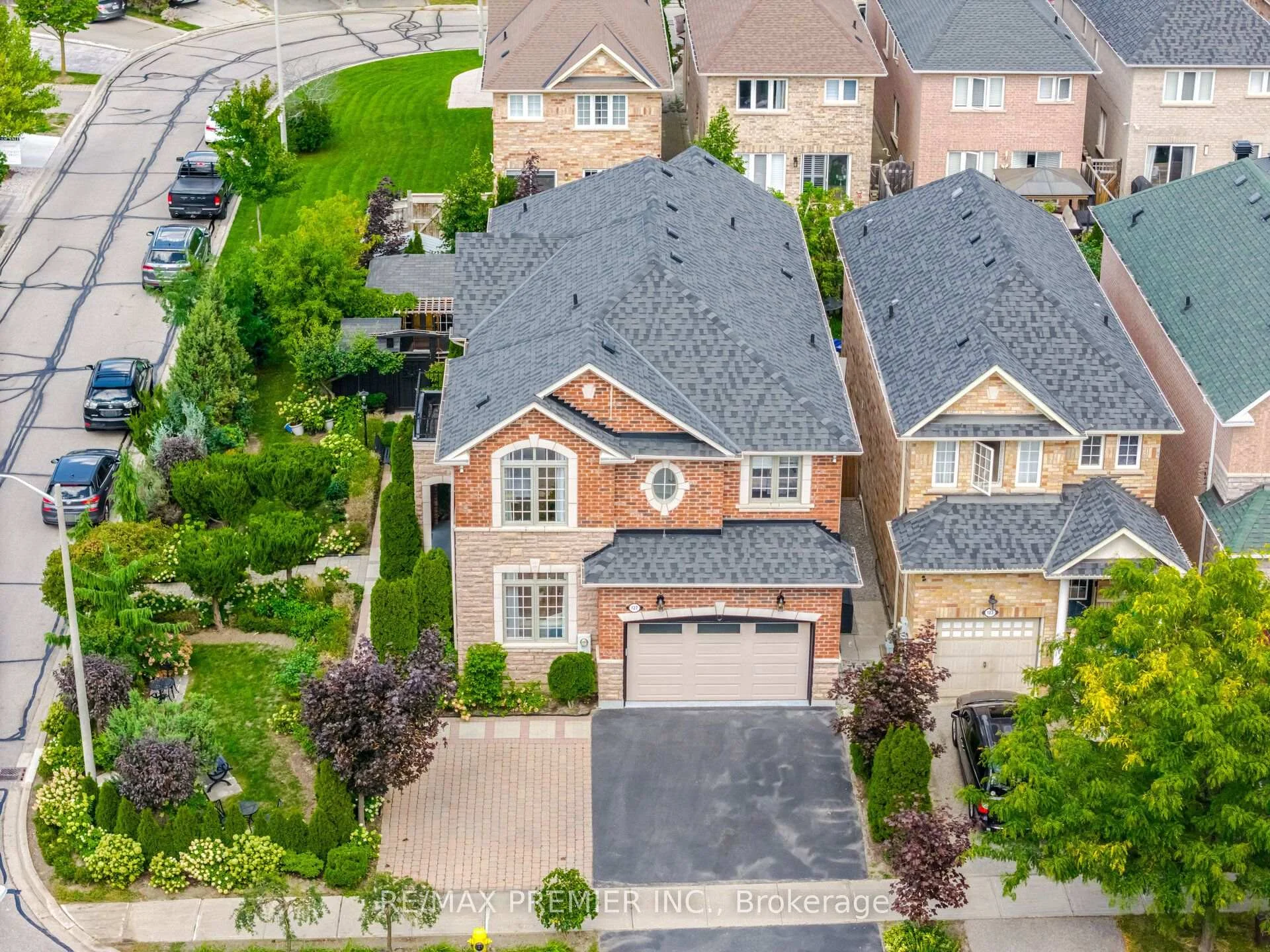 Photo 55 of 127 Ozner Crescent, Vaughan, Vellore Village — HOMEH