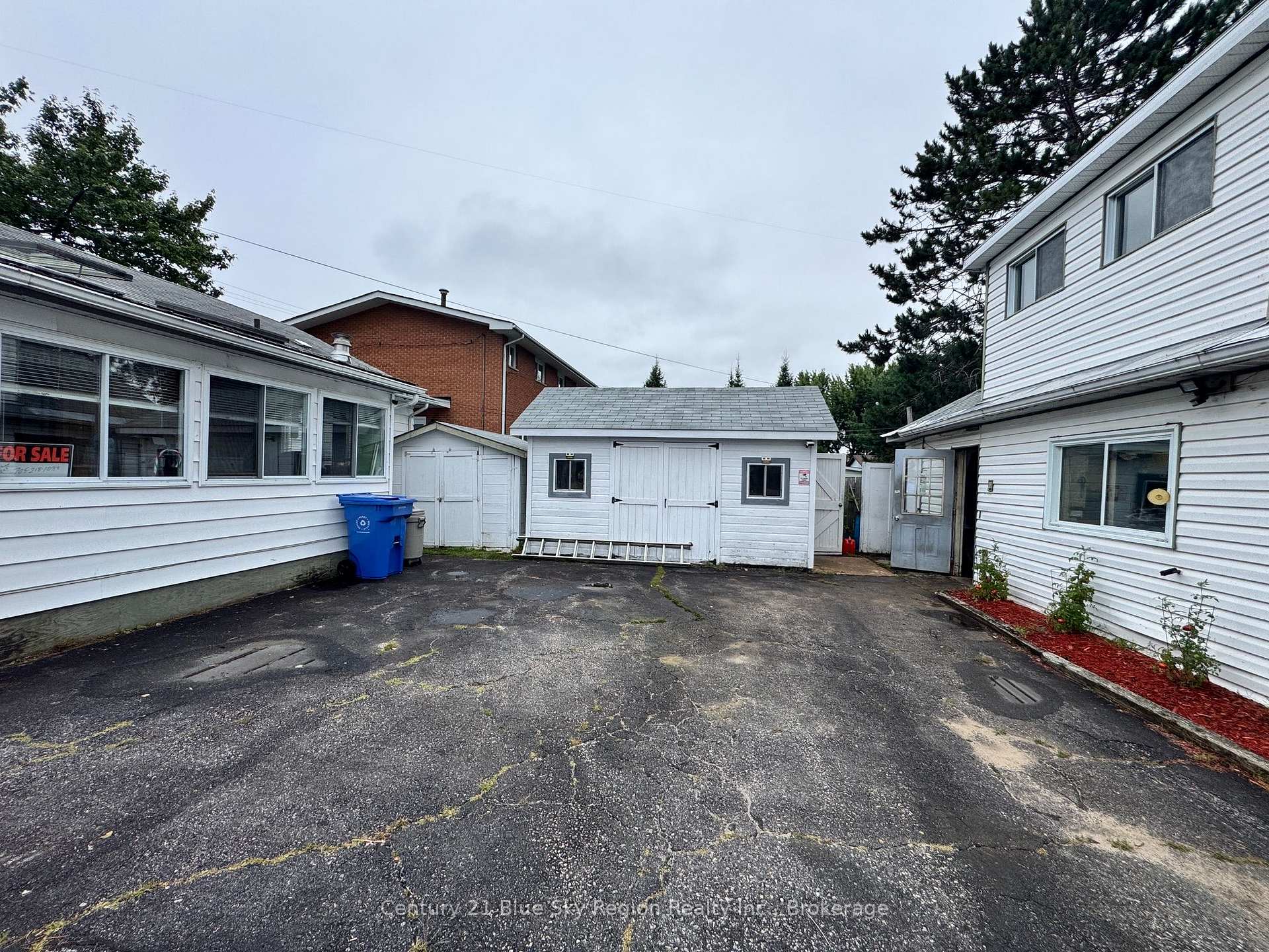 Photo 3 of 142 Lee Avenue, North Bay, Ferris — HOMEH