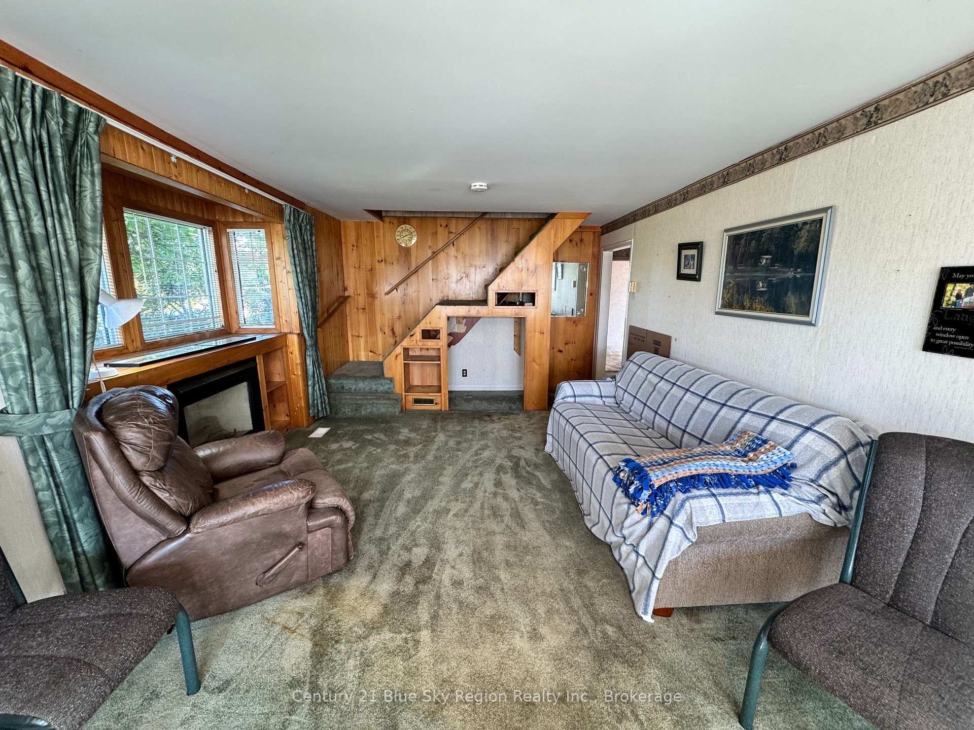 Photo 9 of 142 Lee Avenue, North Bay, Ferris — HOMEH