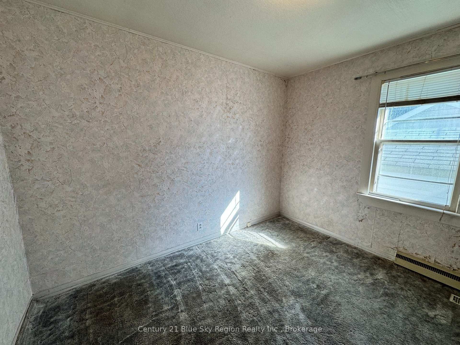Photo 15 of 142 Lee Avenue, North Bay, Ferris — HOMEH