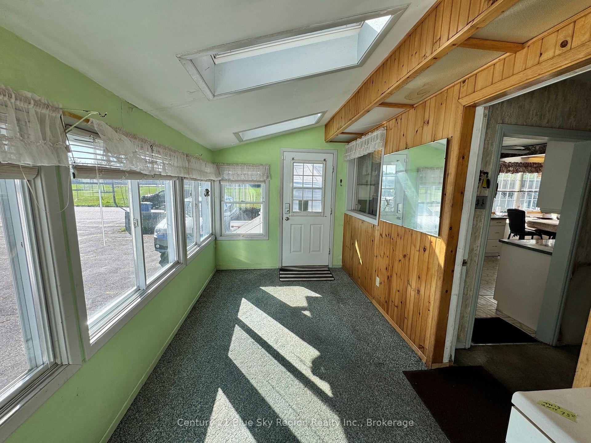 Photo 23 of 142 Lee Avenue, North Bay, Ferris — HOMEH
