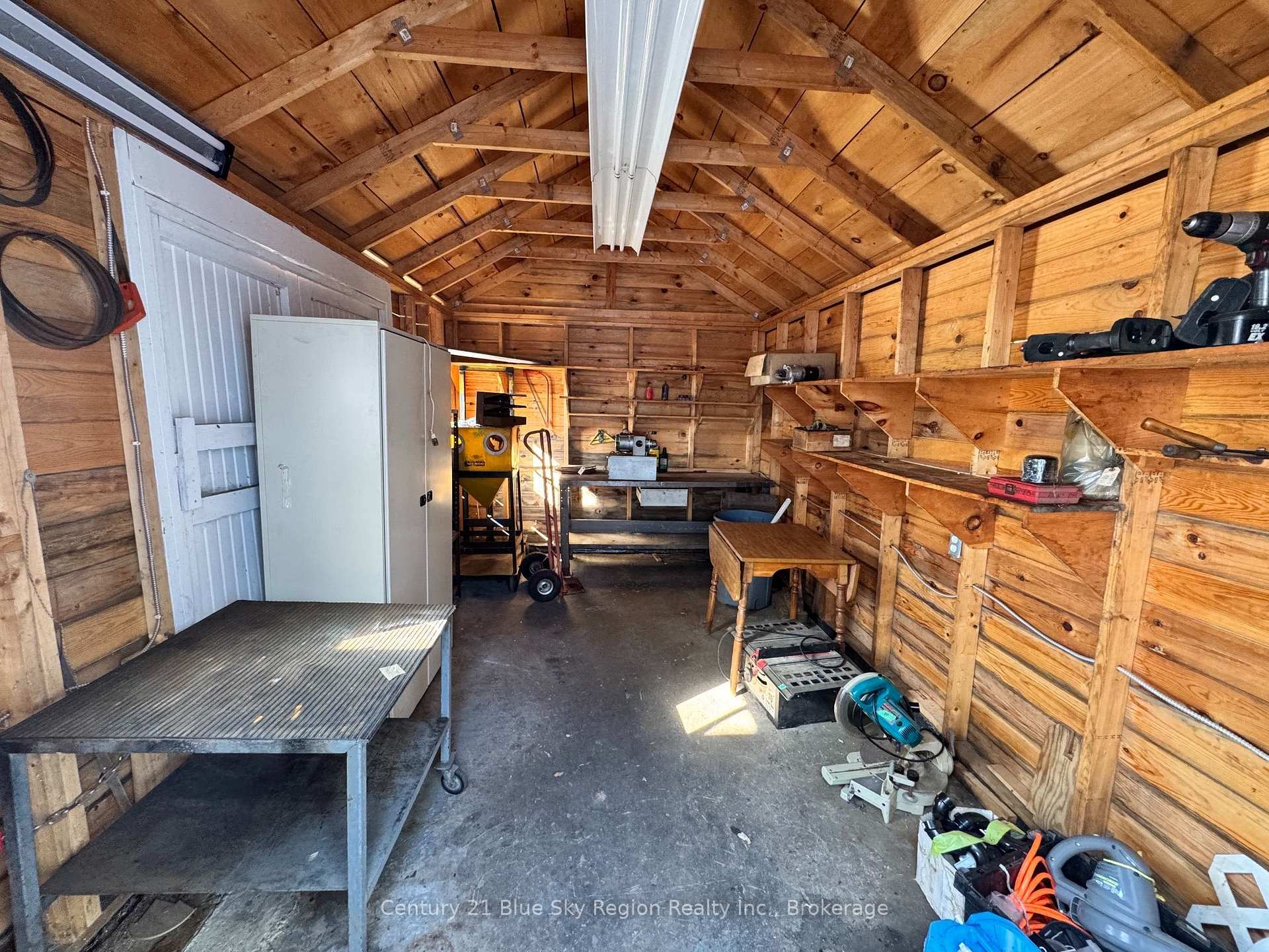 Photo 35 of 142 Lee Avenue, North Bay, Ferris — HOMEH