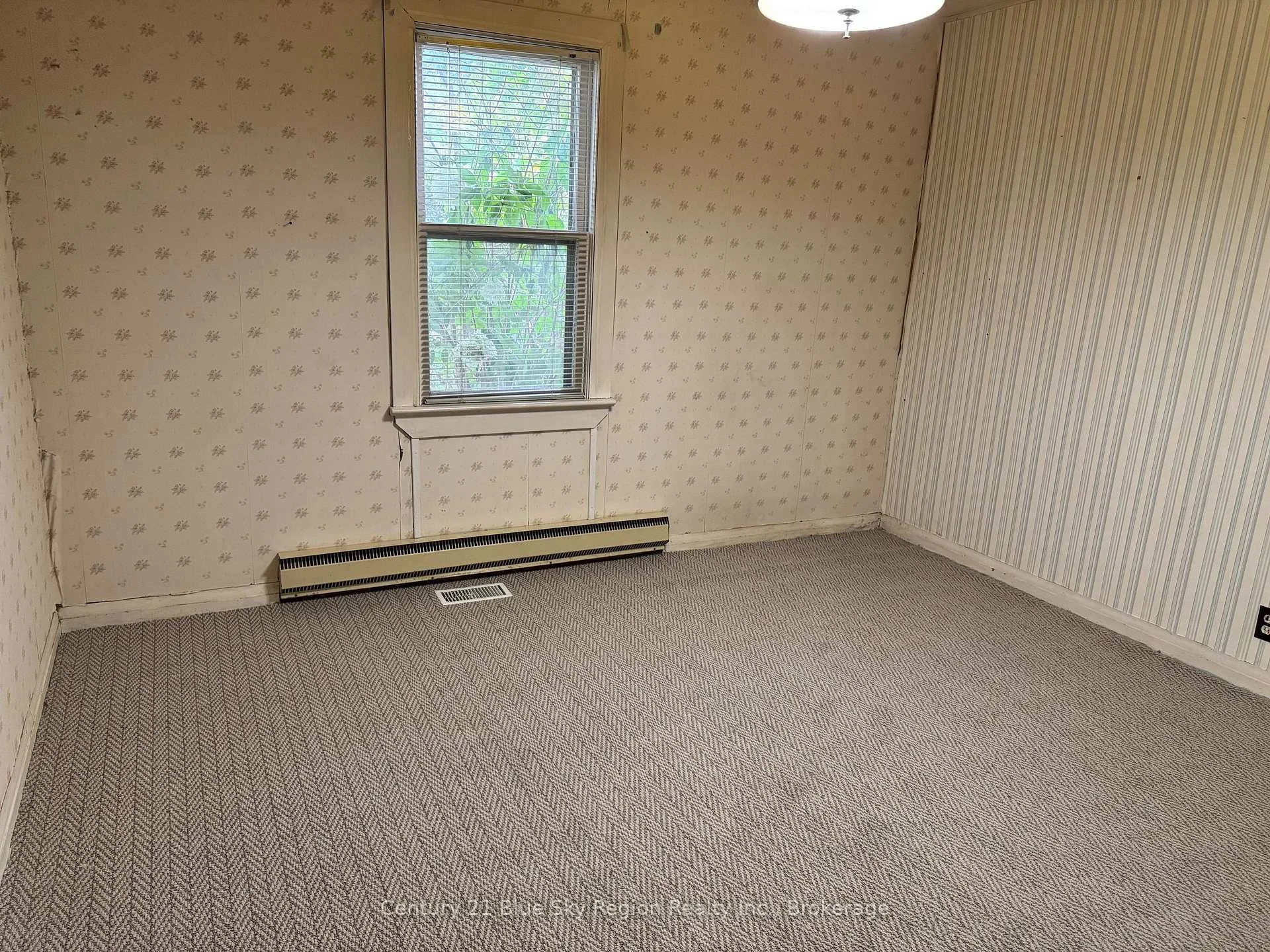 Photo 11 of 142 Lee Avenue, North Bay, Ferris — HOMEH