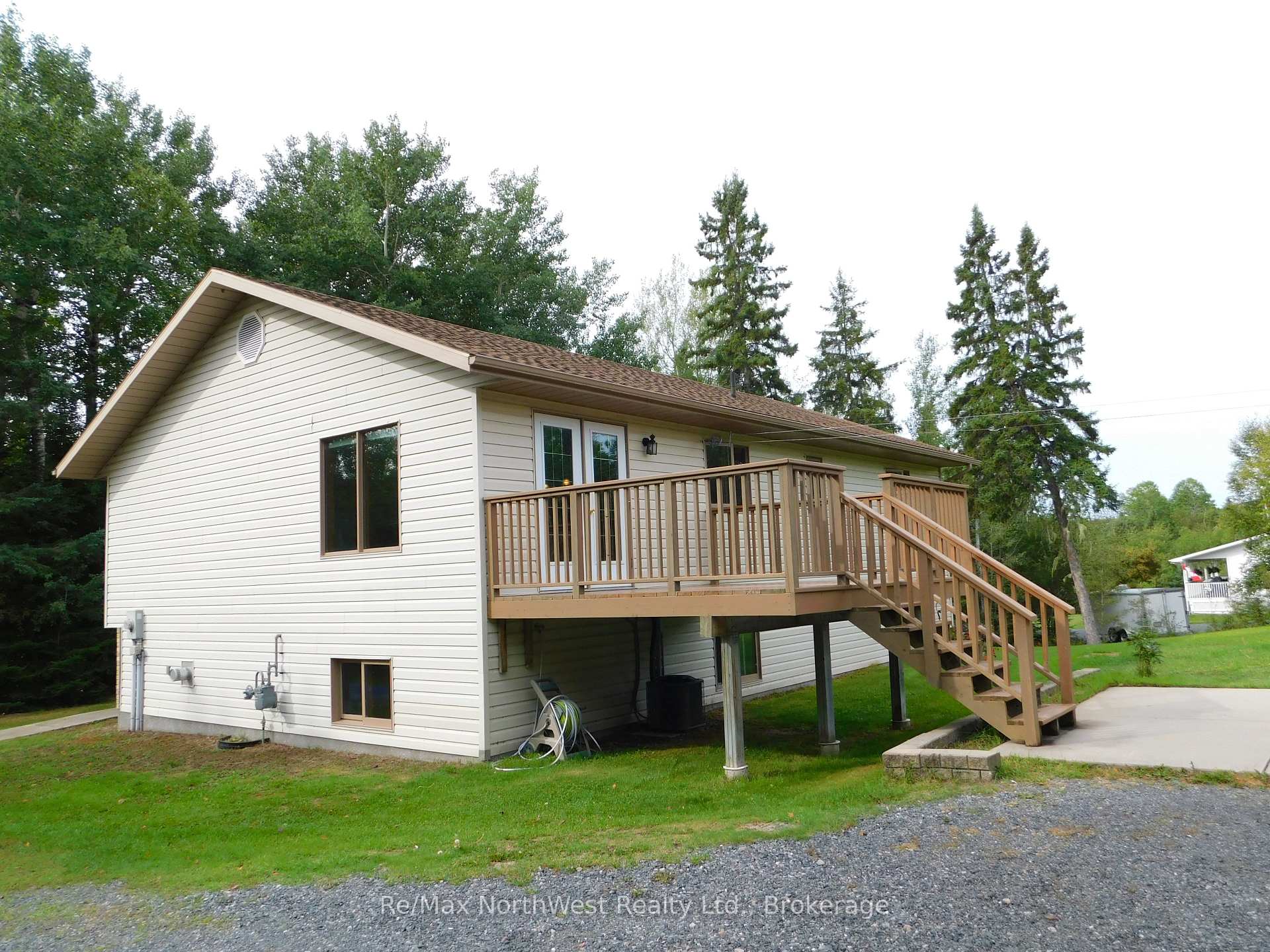 Photo 4 of 785 Sandy Beach Road, Dryden, Barclay — HOMEH