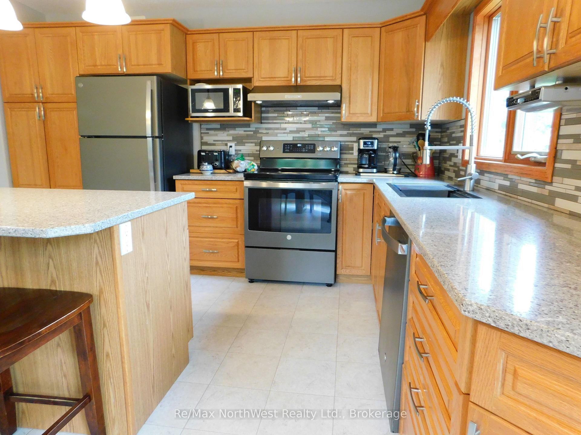 Photo 9 of 785 Sandy Beach Road, Dryden, Barclay — HOMEH