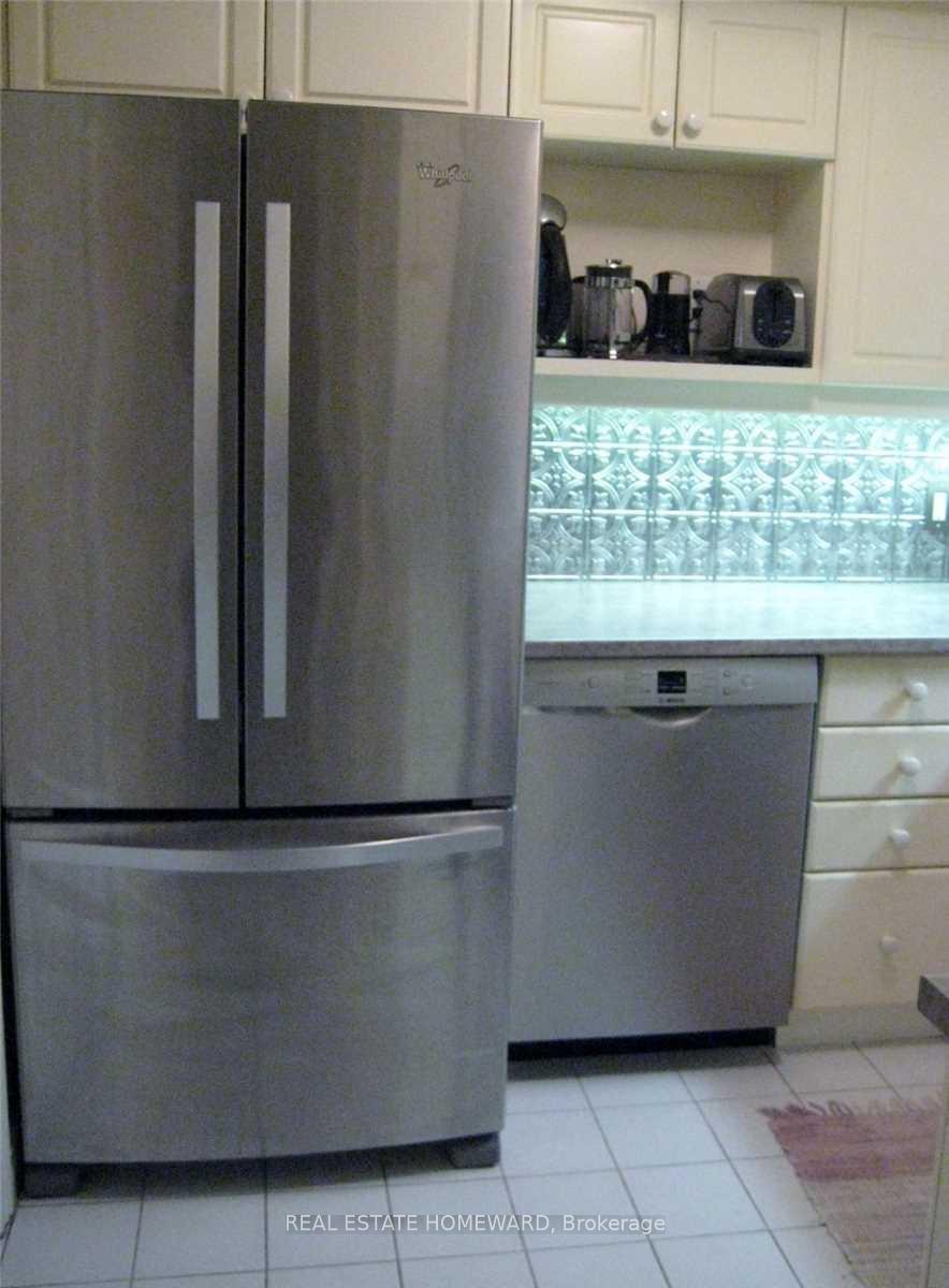 Photo 5 of Unit 702, 71 Simcoe Street, Toronto, University — HOMEH