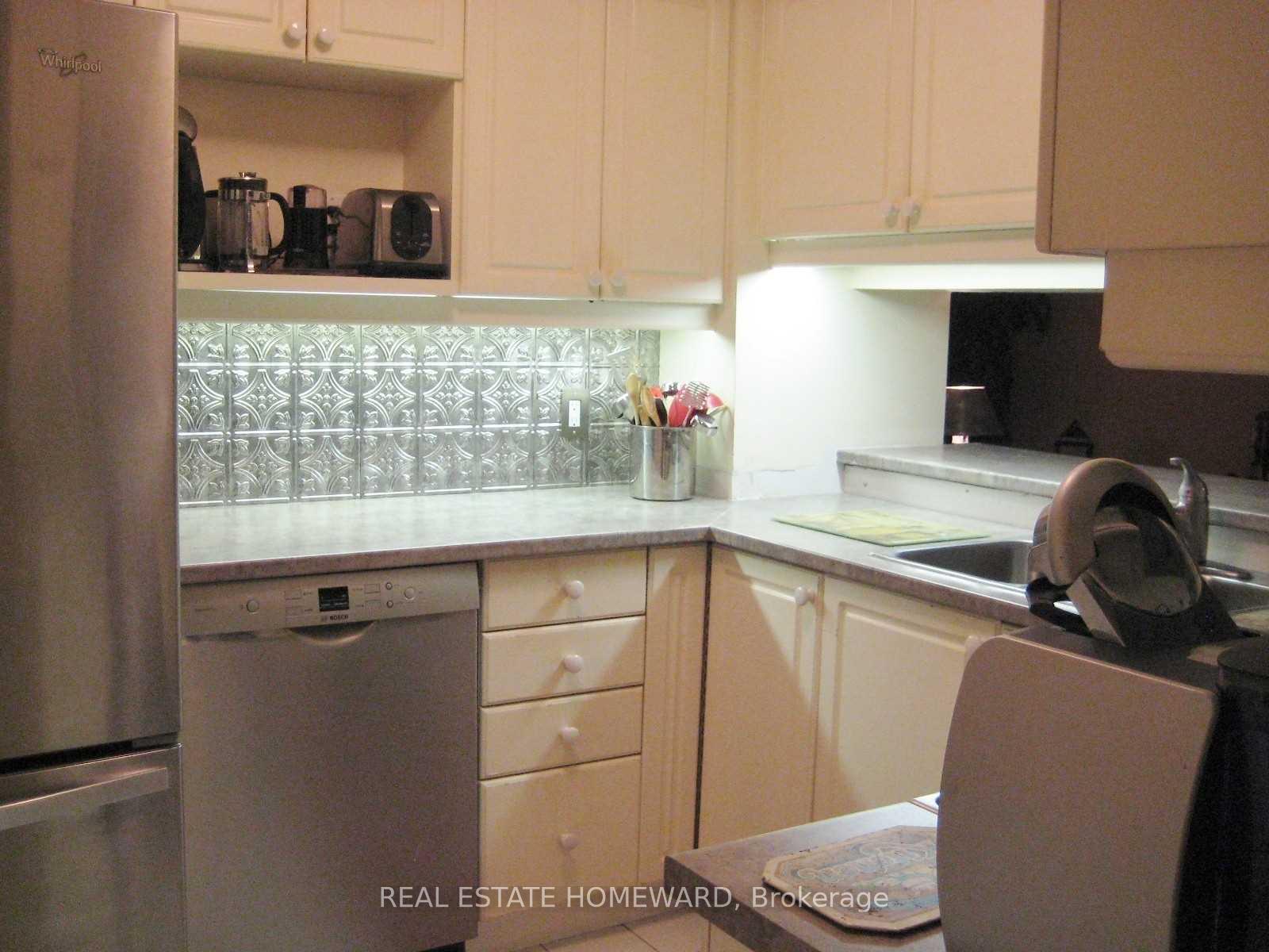 Photo 6 of Unit 702, 71 Simcoe Street, Toronto, University — HOMEH