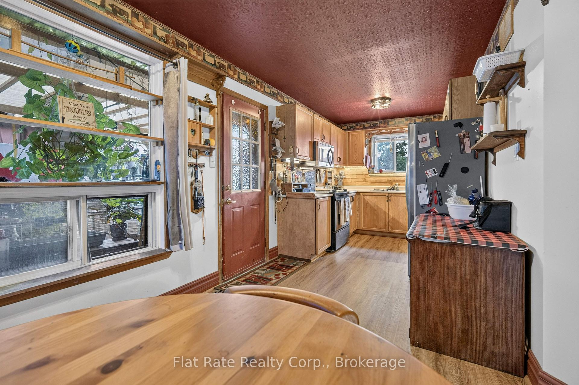Photo 6 of 5 Hudspeth Court, Kawartha Lakes, Lindsay — HOMEH