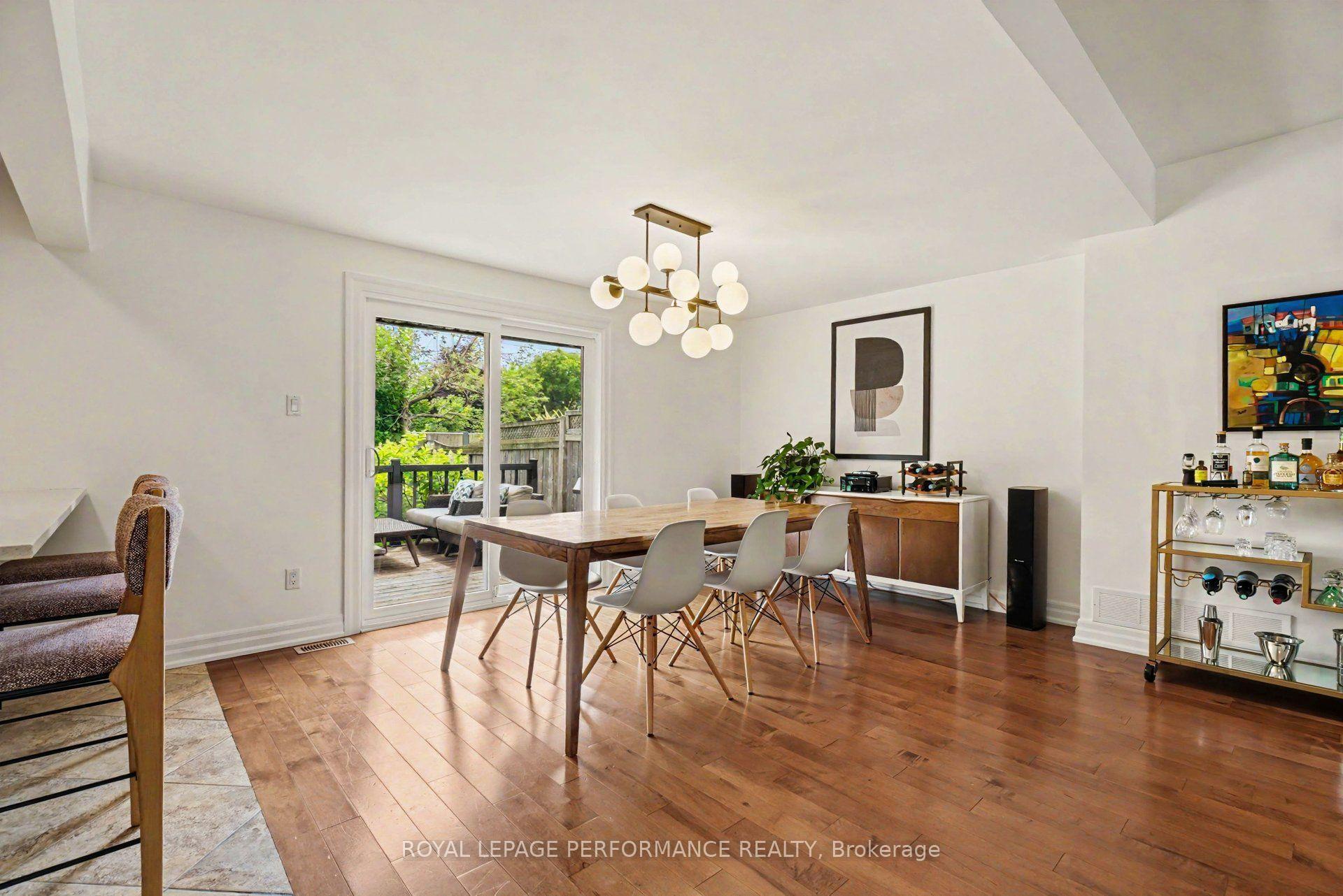 Photo 7 of 2061 Cabot Street, Ottawa, Faircrest Heights — HOMEH