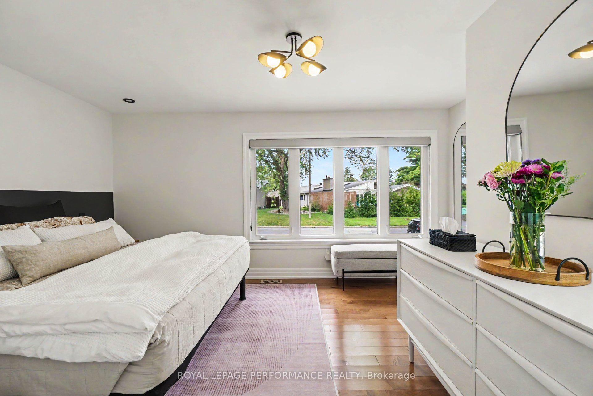 Photo 14 of 2061 Cabot Street, Ottawa, Faircrest Heights — HOMEH