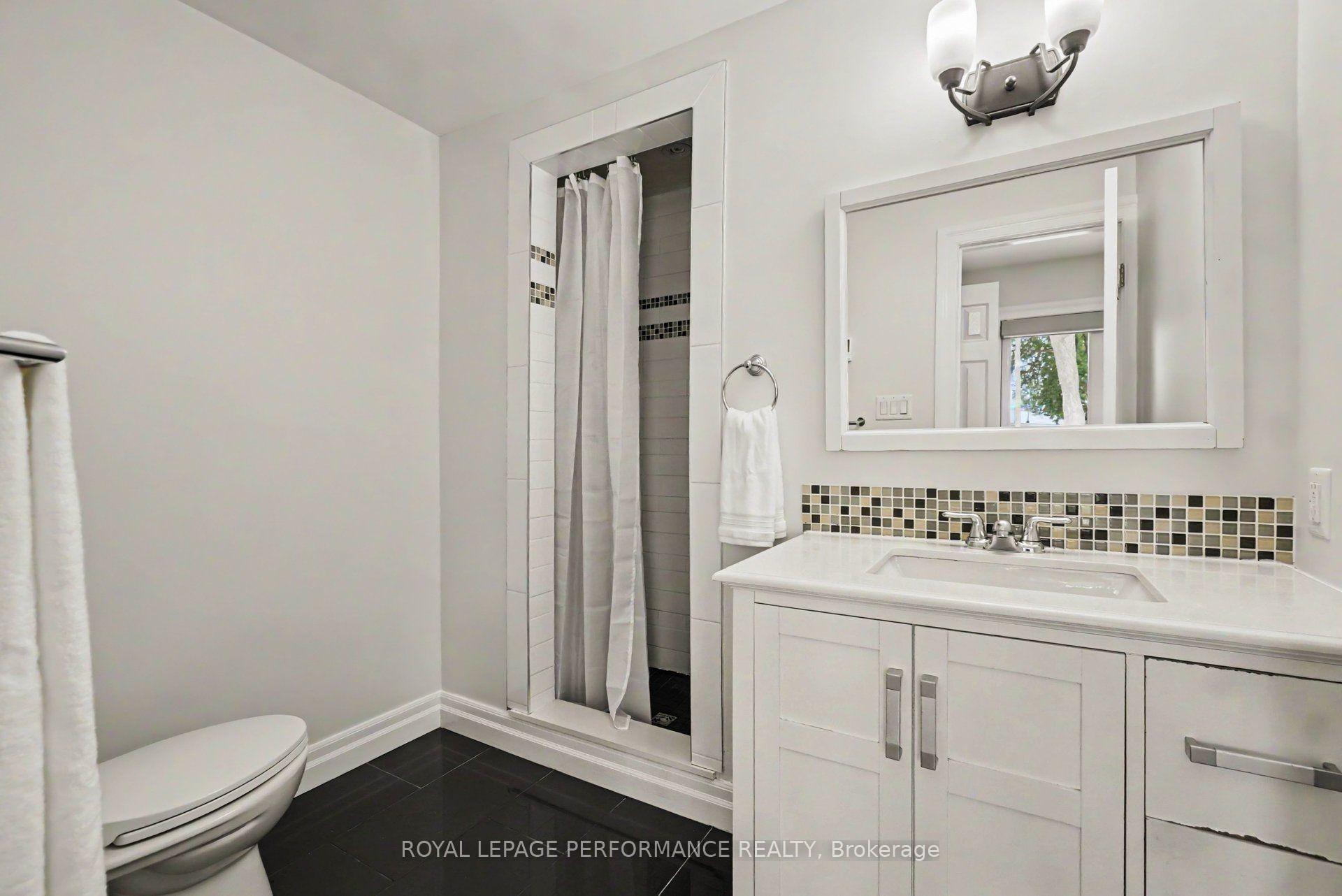 Photo 17 of 2061 Cabot Street, Ottawa, Faircrest Heights — HOMEH