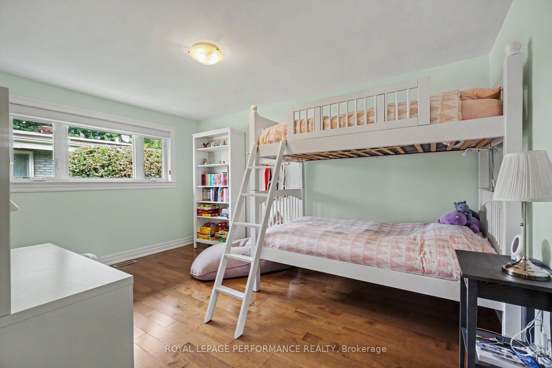Photo 18 of 2061 Cabot Street, Ottawa, Faircrest Heights — HOMEH