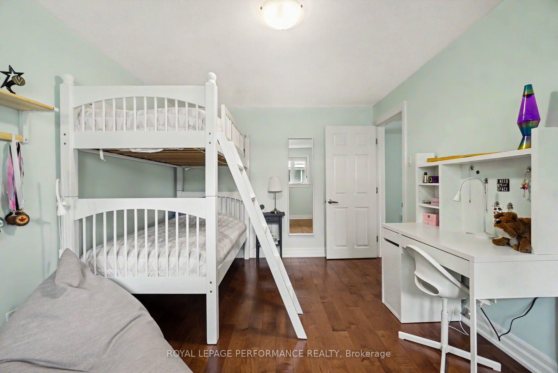 Photo 19 of 2061 Cabot Street, Ottawa, Faircrest Heights — HOMEH