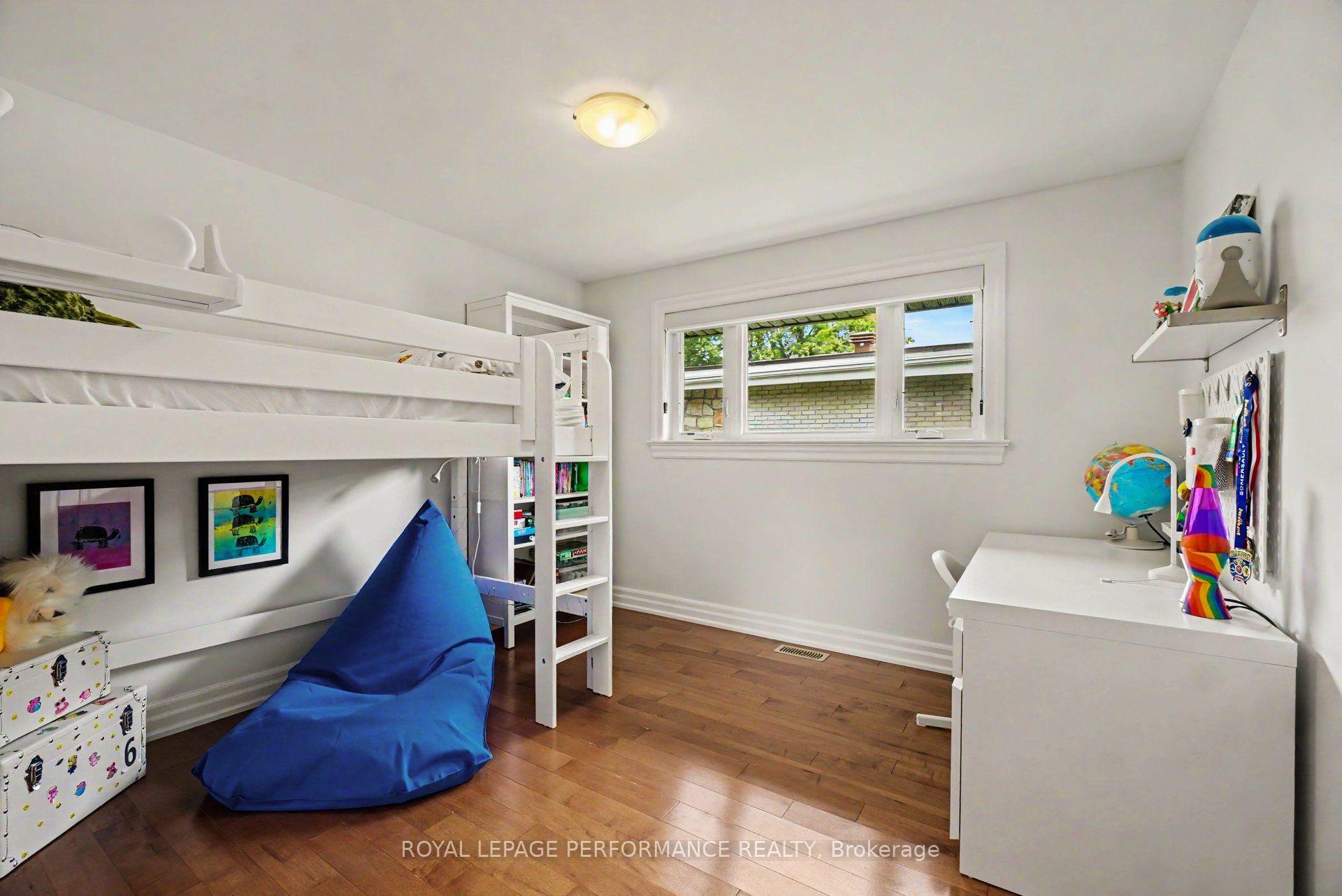 Photo 20 of 2061 Cabot Street, Ottawa, Faircrest Heights — HOMEH