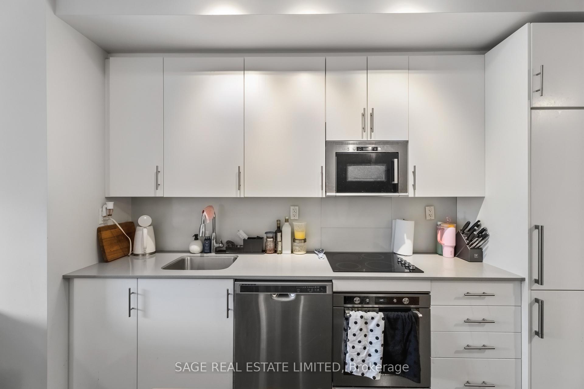 Photo 3 of Unit 309, 460 Adelaide Street E, Toronto, Moss Park — HOMEH