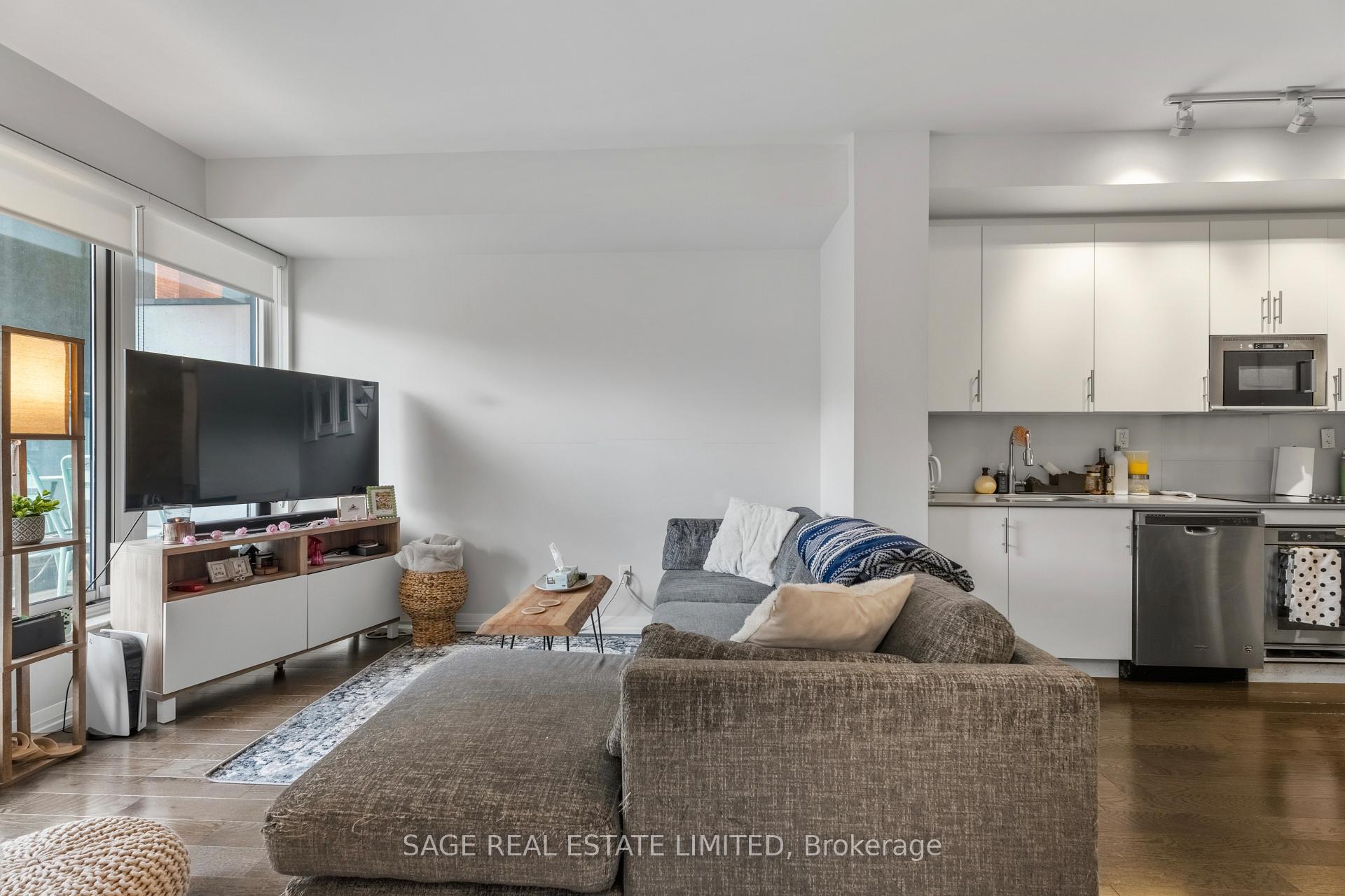 Photo 4 of Unit 309, 460 Adelaide Street E, Toronto, Moss Park — HOMEH